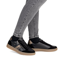 Load image into Gallery viewer, Remonte Wide Fit Trainer|D2C0403N
