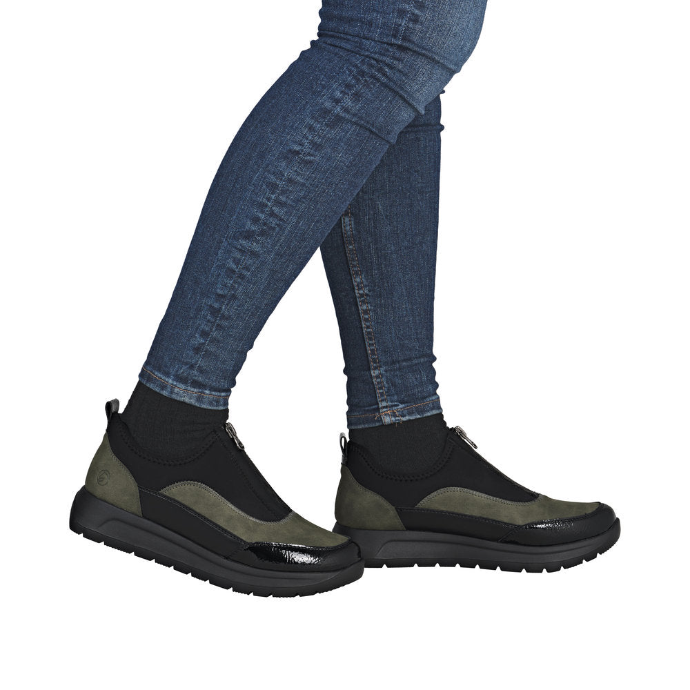 Remonte D2V0103- Trainer.