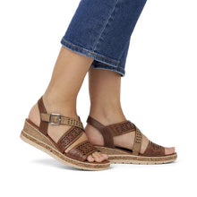 Load image into Gallery viewer, Remonte D306924 - Low Wedge Sandal
