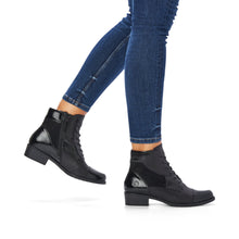 Load image into Gallery viewer, Remonte D688201 - Wide Fit Ankle Boot

