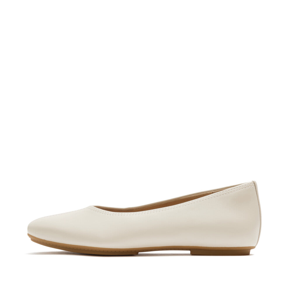 Fitflop High-Cut Beige Soft Leather Ballerina|A0PA99