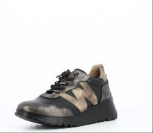 Load image into Gallery viewer, Wonders Bronze &amp; Black Mini Wedge Trainer|E6760BL
