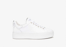 Load image into Gallery viewer, NeroGiardini E306521DWH- Trainer.
