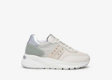 Load image into Gallery viewer, NeroGiardini E409852D71- Trainer.
