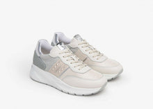 Load image into Gallery viewer, NeroGiardini E409852D71- Trainer.
