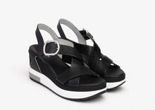 Load image into Gallery viewer, NeroGiardini E513604D10- Wedge Sandal.
