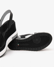 Load image into Gallery viewer, NeroGiardini E513604D10- Wedge Sandal.
