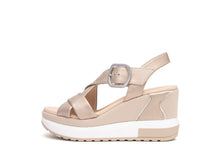 Load image into Gallery viewer, NeroGiardini E513605D67- Wedge Sandal.
