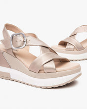 Load image into Gallery viewer, NeroGiardini E513605D67- Wedge Sandal.
