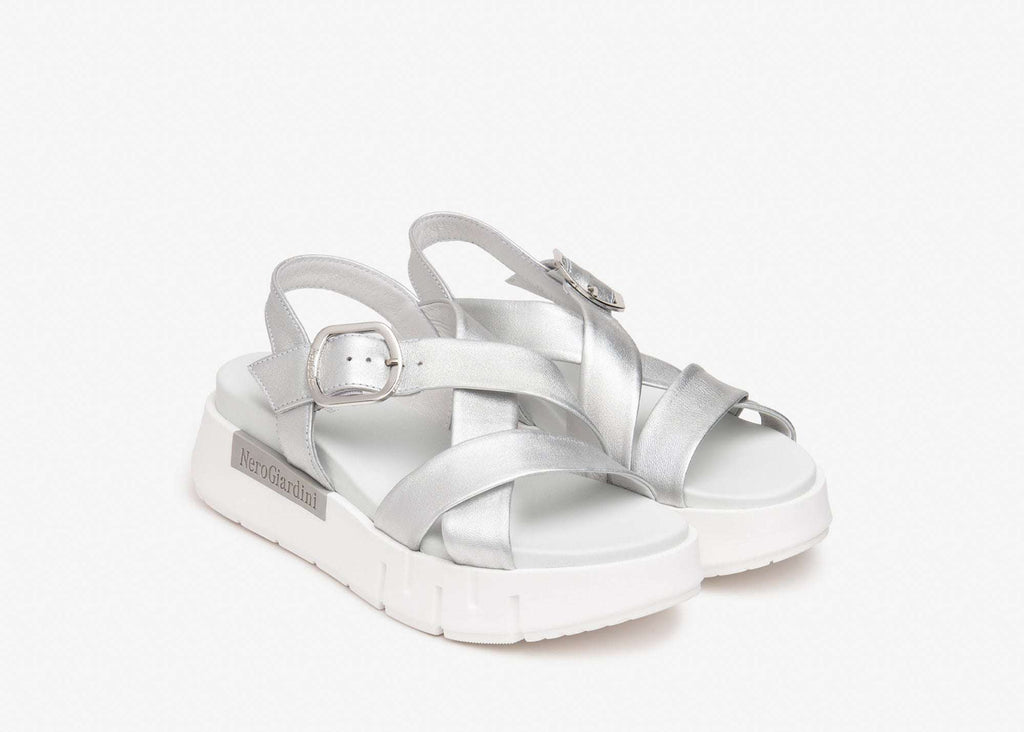 NeroGiardini E513697D70- Sandal.