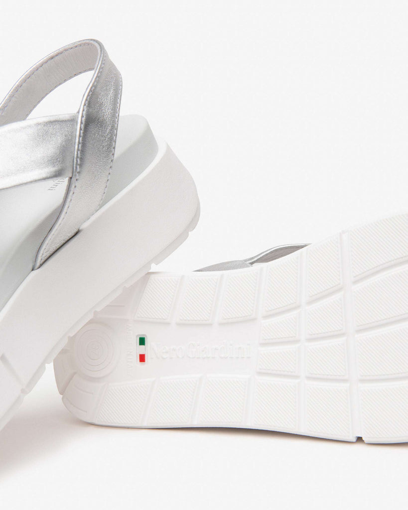 NeroGiardini E513697D70- Sandal.