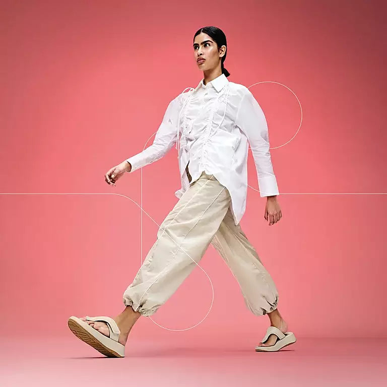 Fit Flop IW1A99- Sandal.