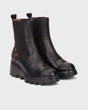 Load image into Gallery viewer, Wonders Black and Leo Print Wedge Boot|G7032MU
