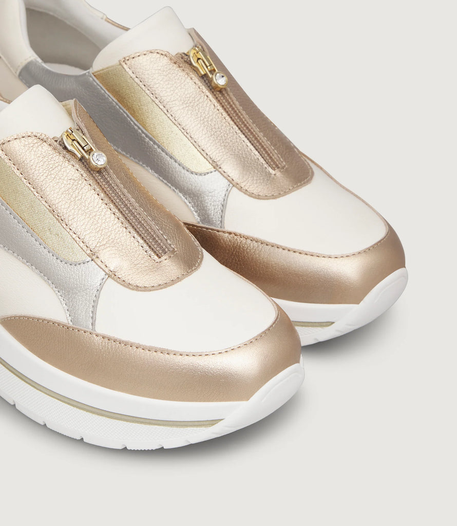 Marco Moreo Silver and Gold Wedge Shoe|XM652JOP
