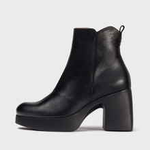 Load image into Gallery viewer, Wonders Black Leather Platform Ankle Boot|H4981NE
