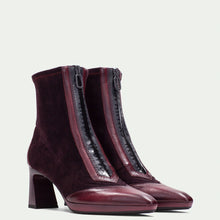 Load image into Gallery viewer, Hispanitas HI254186BU-Ankle Boot.

