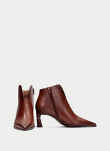 Load image into Gallery viewer, Hispanitas Brown Ankle Boot|HI265076BR
