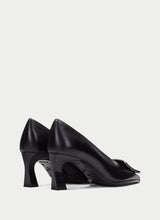 Load image into Gallery viewer, Hispanitas Black Court Shoe|HI265176BK
