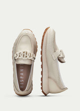 Load image into Gallery viewer, Hispanitas HV243432W-Loafer.
