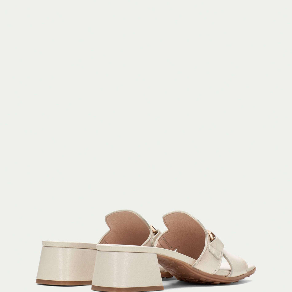 Hispanitas HV254069L- Sandal.