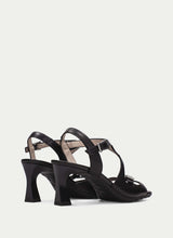 Load image into Gallery viewer, Hispanitas Black Strap Sandal|HV264814B
