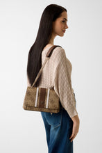 Load image into Gallery viewer, Guess  Noelle II Xbody Flap.|HWSS96722B-
