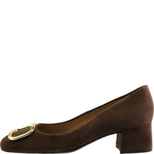 Load image into Gallery viewer, Brown shoe with a gold buckle on a white background

