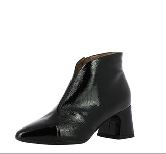 Wonders Black Patent V-Cut Ankle Boot| I9013PB