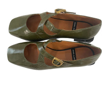 Load image into Gallery viewer, Angel Alarcon 25503KI- Slip On.
