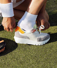 Load image into Gallery viewer, Jose Saenz 2287MU- Trainer.
