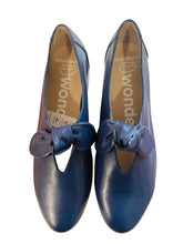 Load image into Gallery viewer, Pair of blue shoes with bows on a white surface
