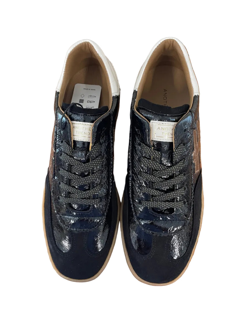 Another Trend Black And Gold Trainer|A0329205