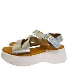 Load image into Gallery viewer, Oh My Sandals 5685CHAM- Sandal.

