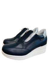 Load image into Gallery viewer, Marco Moreo MD500JNN-Wedge Shoe.
