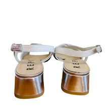 Load image into Gallery viewer, Repo 37409WHT- Sandal.
