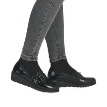 Load image into Gallery viewer, Rieker L535200- Slip On.
