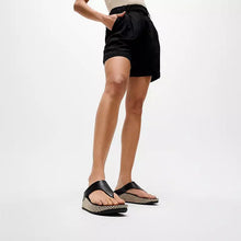 Load image into Gallery viewer, Fitflop Lux Graphic-Weave Leather Toe-Post |A4Q001
