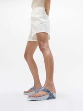 Load image into Gallery viewer, Fit Flop JE6C34- Sandal.
