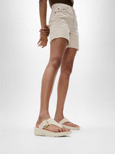 Load image into Gallery viewer, Fit Flop JE9A99- Sandal.
