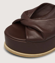 Load image into Gallery viewer, Marco Moreo Dark Brown Platform Sandal|X813JNCA
