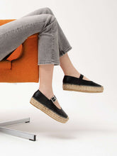 Load image into Gallery viewer, Genuins Marza G10930 -Espadrille.
