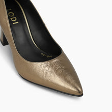 Load image into Gallery viewer, Lodi ROAGLD- Pump.
