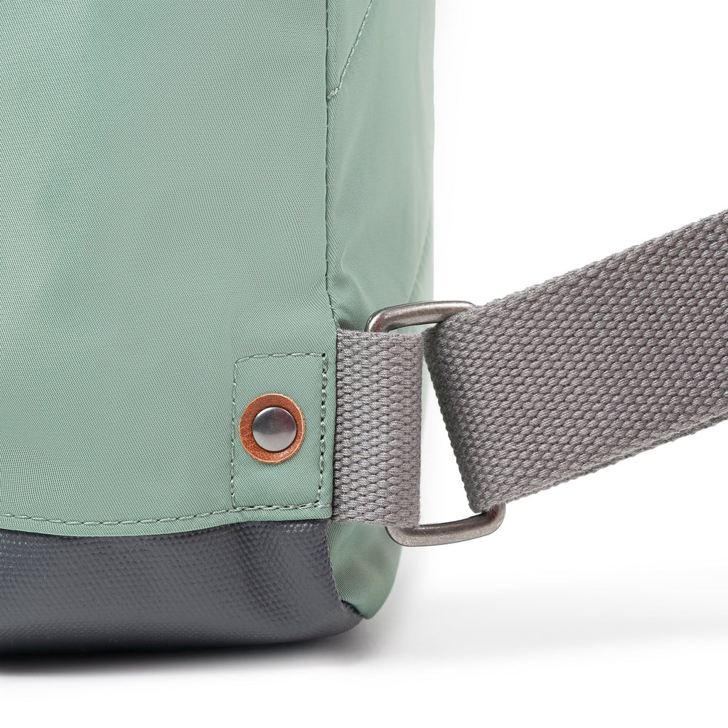 Roka Bantry B small frost.