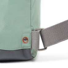 Load image into Gallery viewer, Roka Bantry B small frost.
