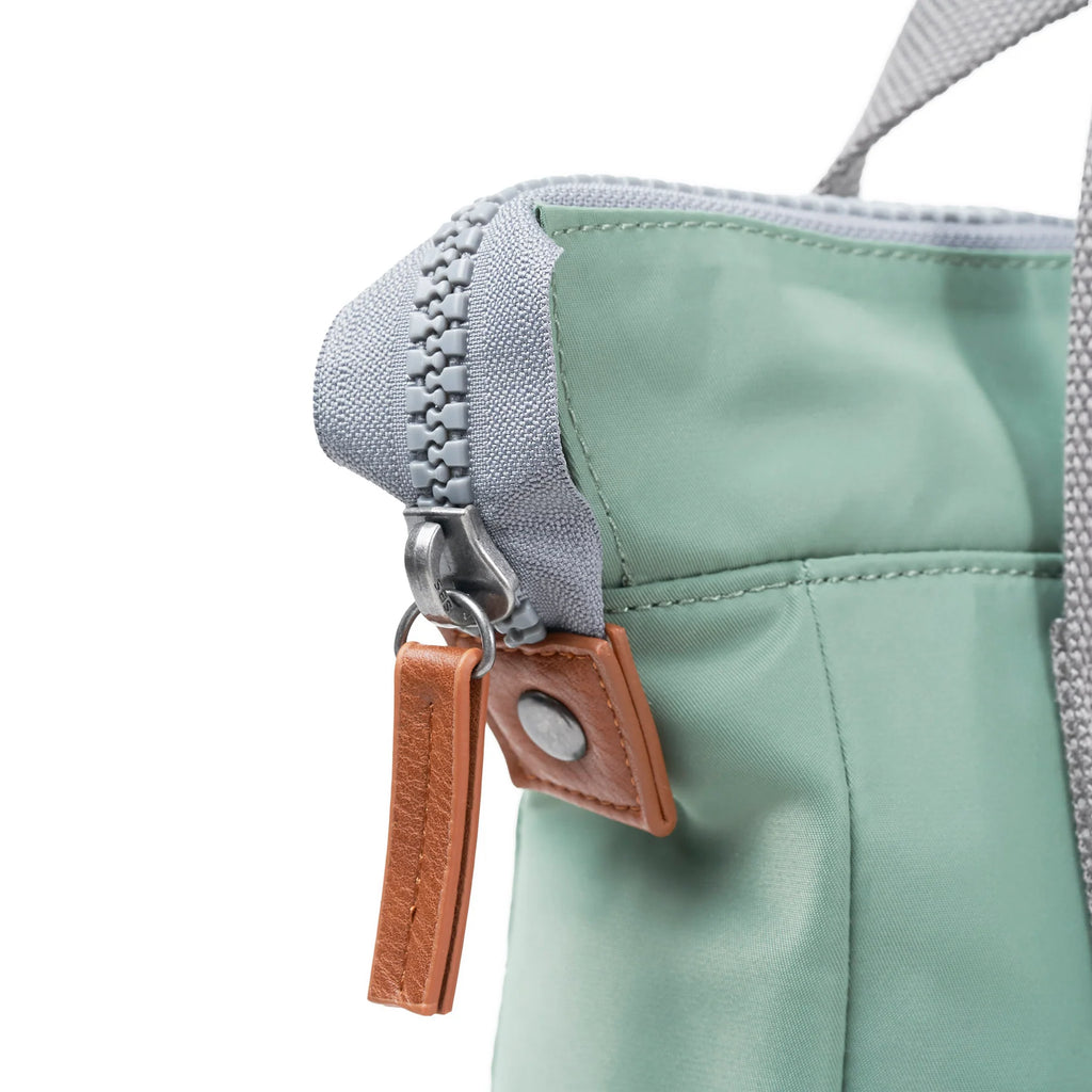 Roka Bantry B small frost.