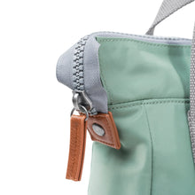 Load image into Gallery viewer, Roka Bantry B small frost.
