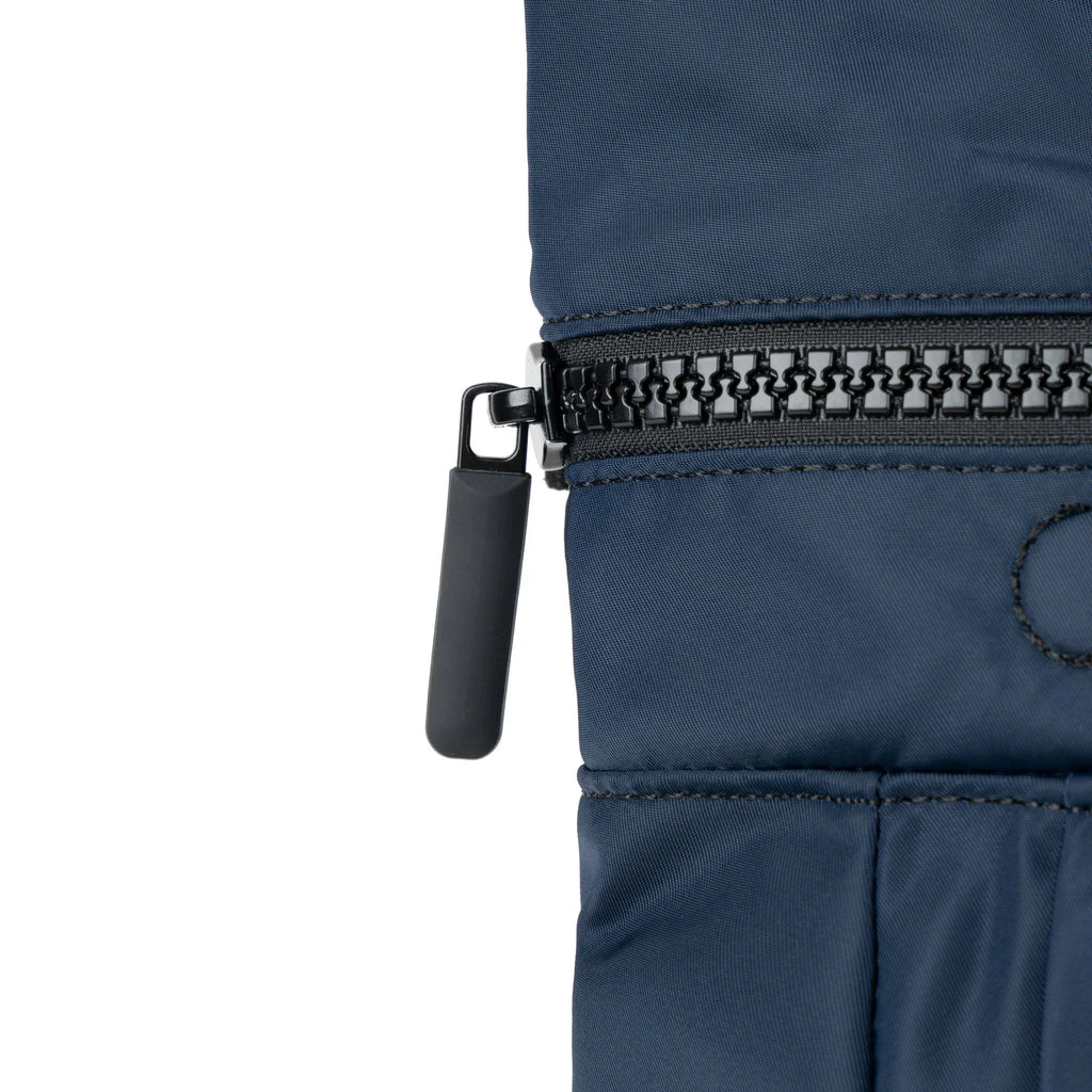 Roka Black label Cmden P Medium Midnight.