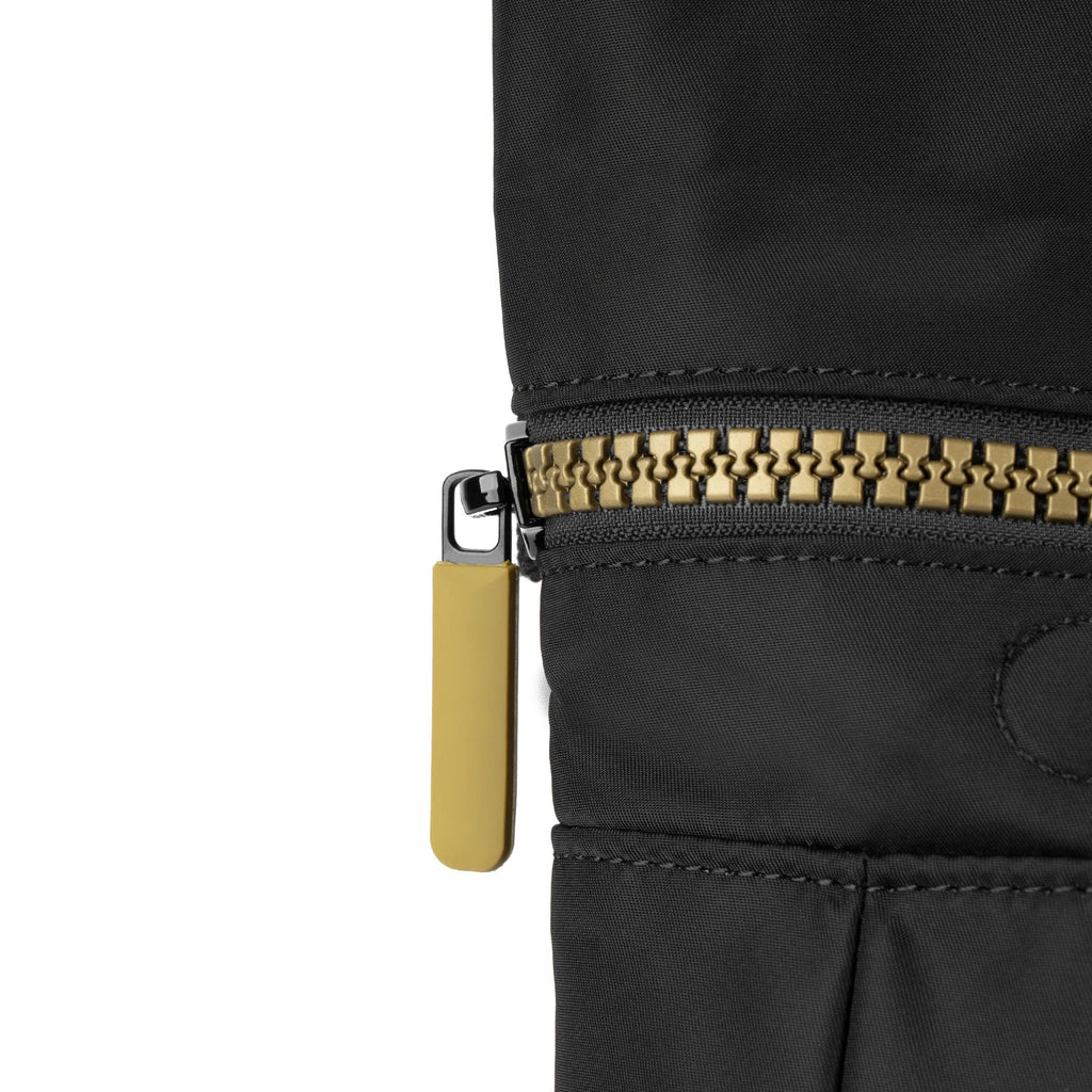 Roka Canfield B Gold label black.