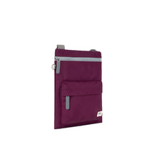 Load image into Gallery viewer, Roka chelsea B medium royal burgundy.
