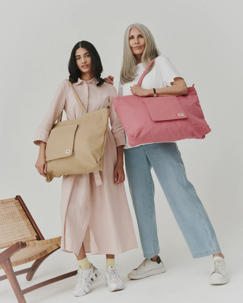 Roka portobello N large Tote crimson.